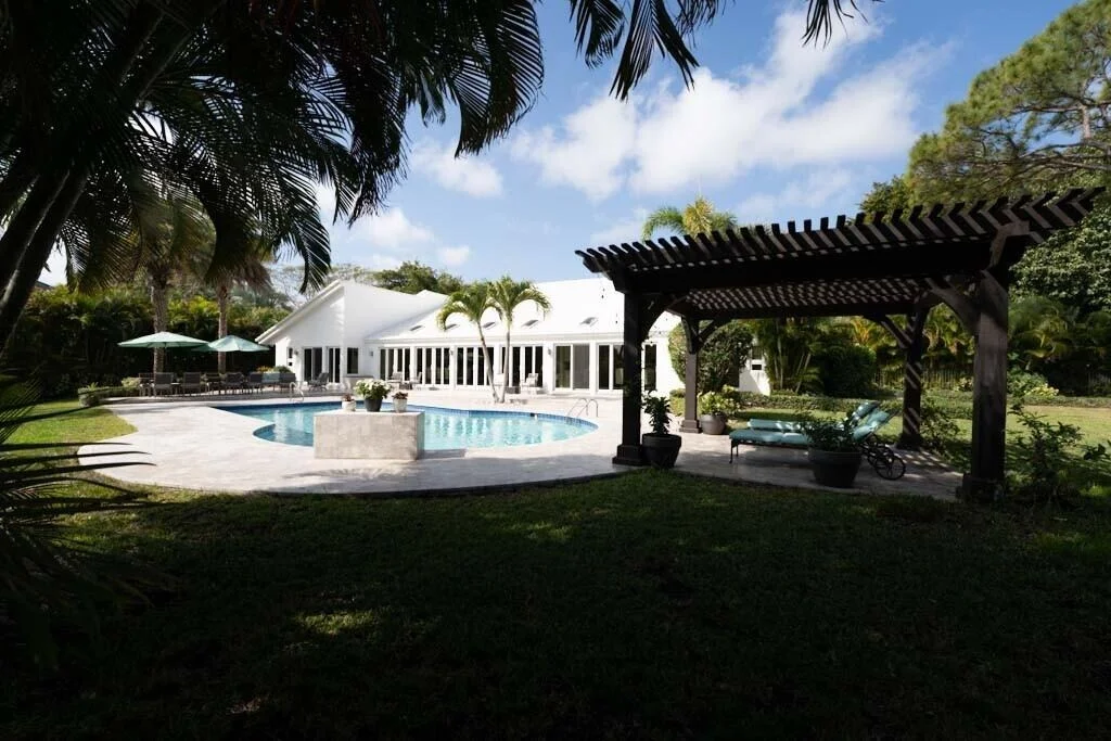 Photo of 355 Oakview Drive