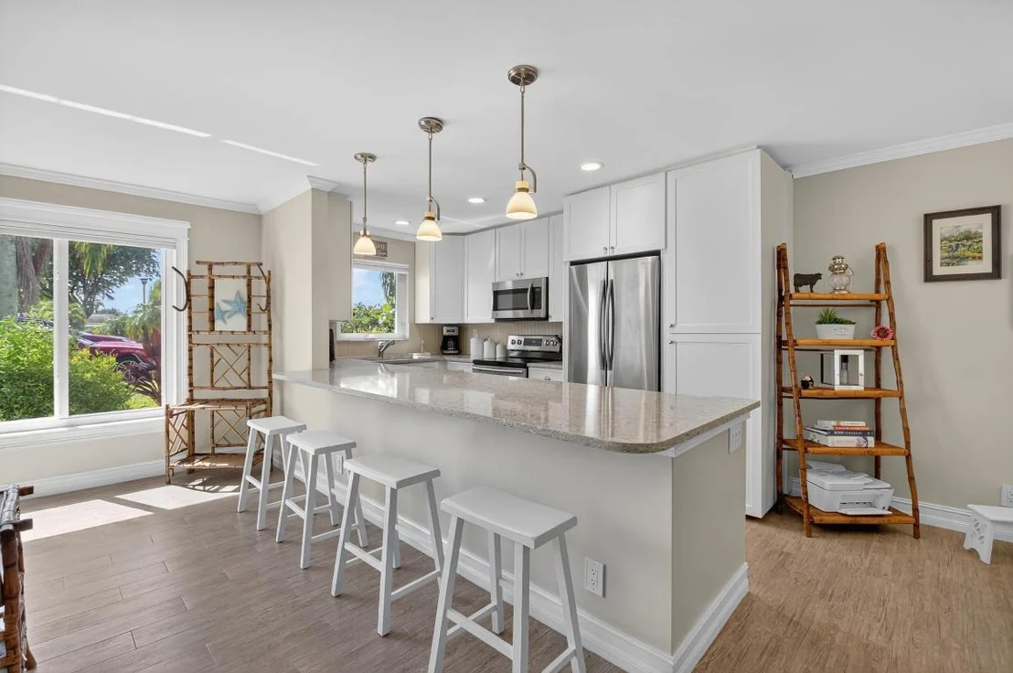 Photo of Unit C at 557 High Point Drive