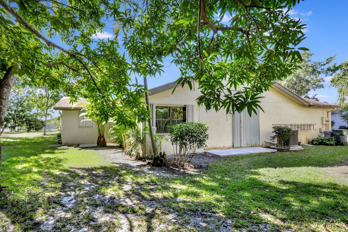 Photo of 2218 Seagrape Circle