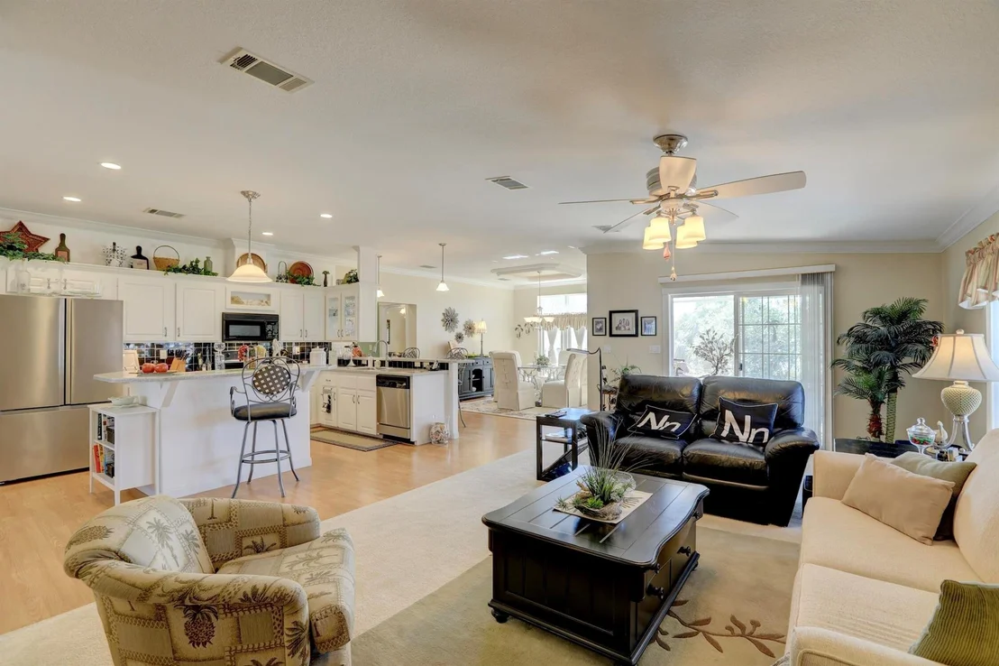 Photo of 955 Wren Circle