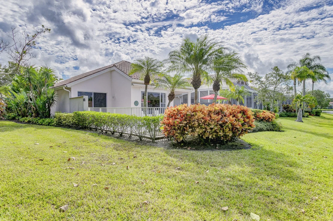 Photo of 738 Pinehurst Way