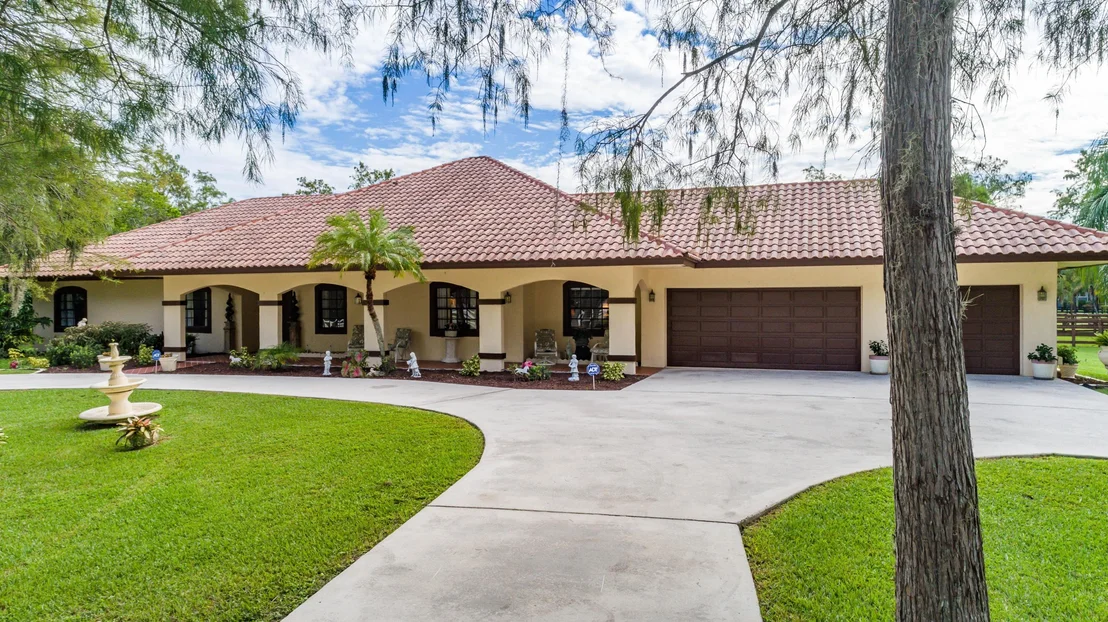 Photo of 14902 Paddock Drive