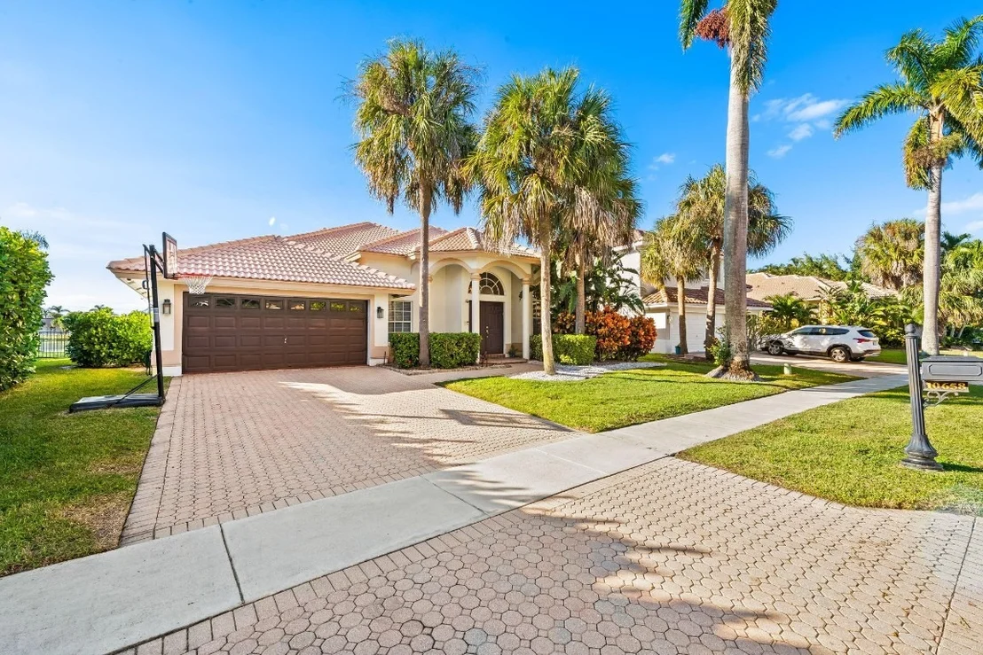 Photo of 10658 Saint Thomas Drive