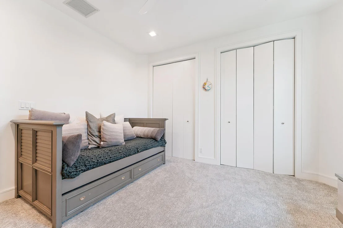 Photo of 8818 SE Riverfront Terrace