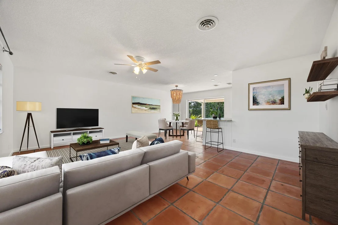 Photo of 8 Palmetto Way