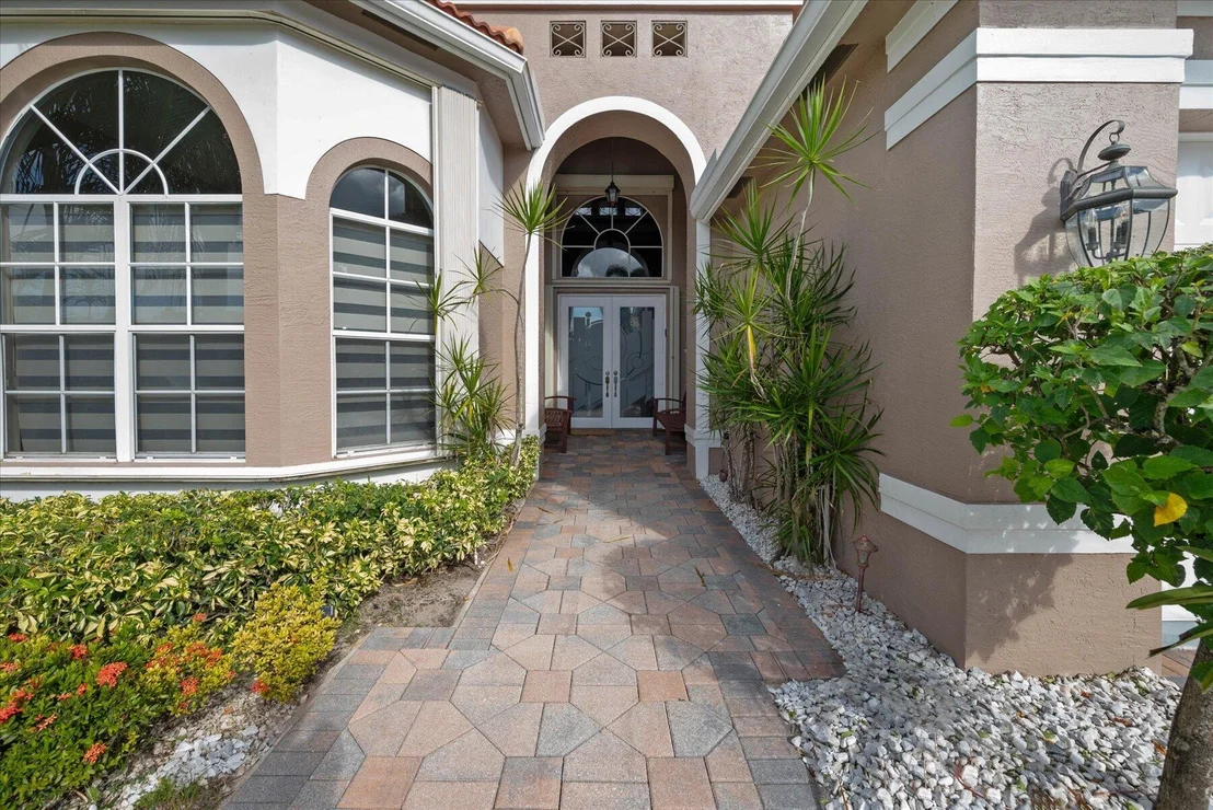 Photo of 10463 Laurel Estates Lane