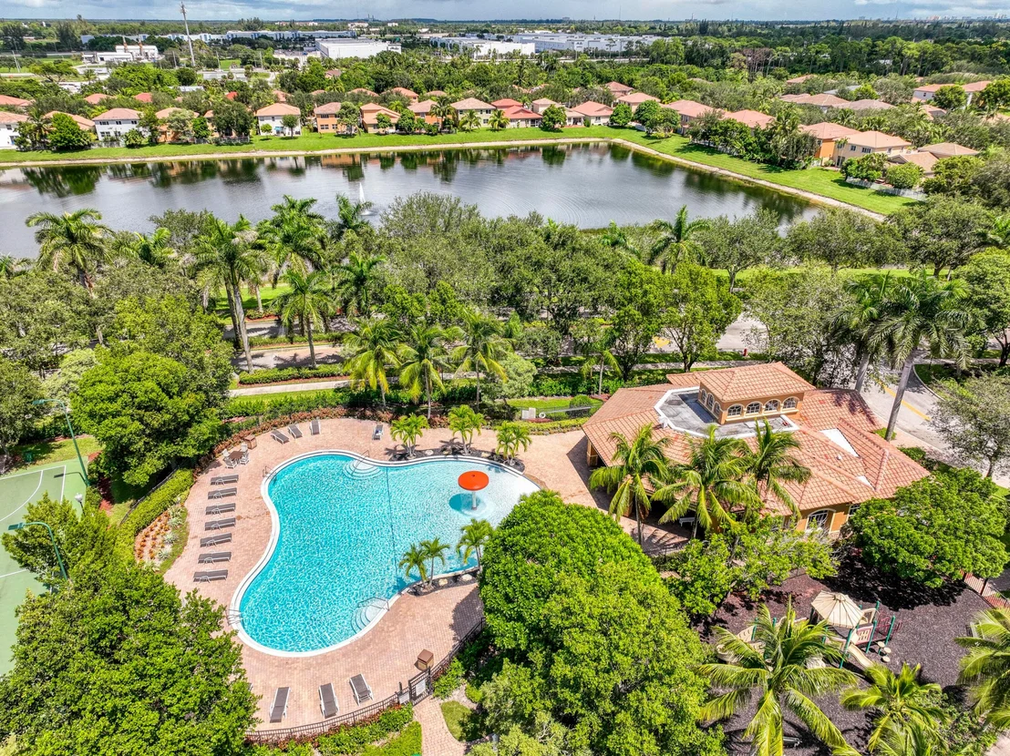 Photo of 410 Cresta Circle