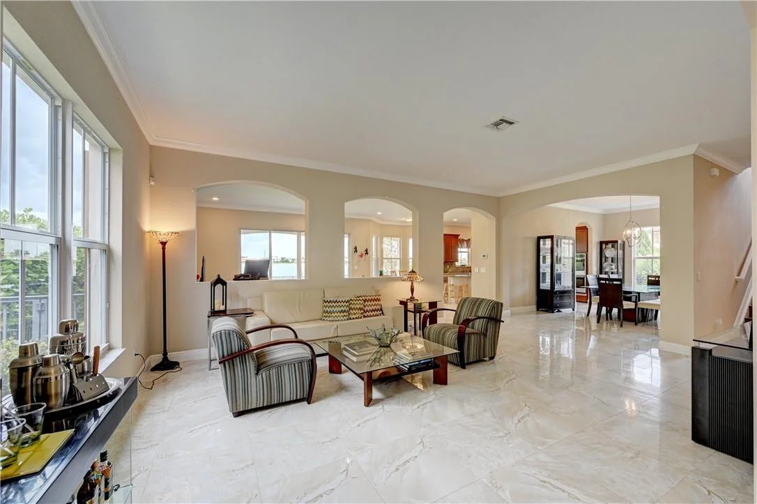 Photo of 8631 S Lakeside Bend