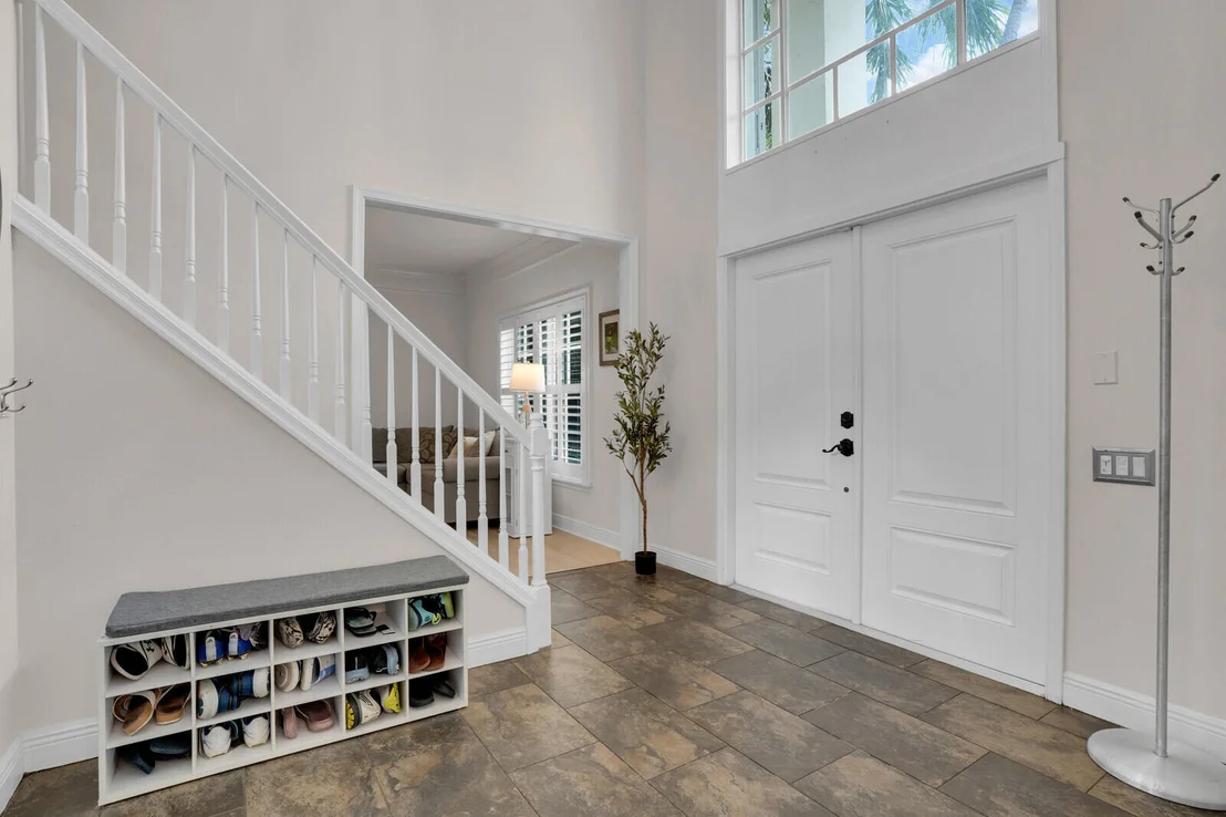 Photo of 471 Oriole Point