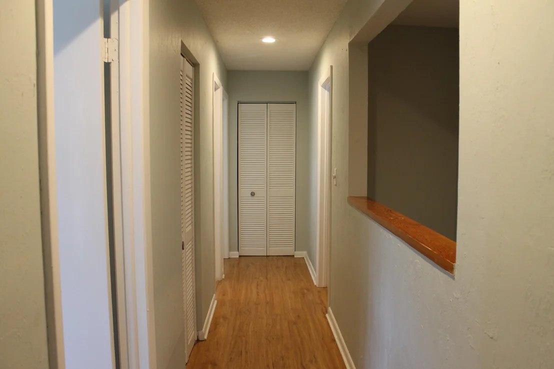 Photo of 945 NW Le Grace Circle