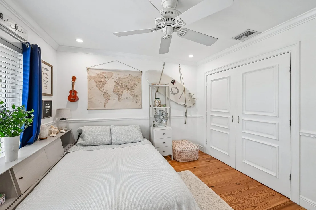 Photo of 4911 NE 25TH Avenue