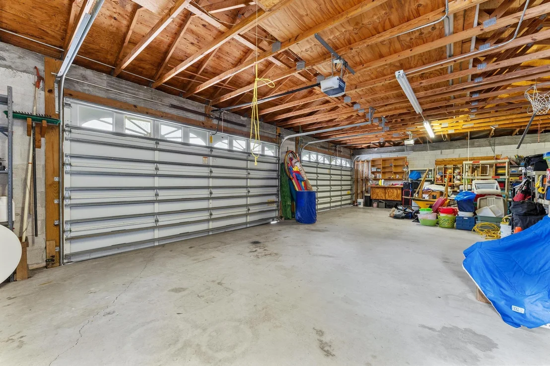 Photo of 3182 Custer Avenue