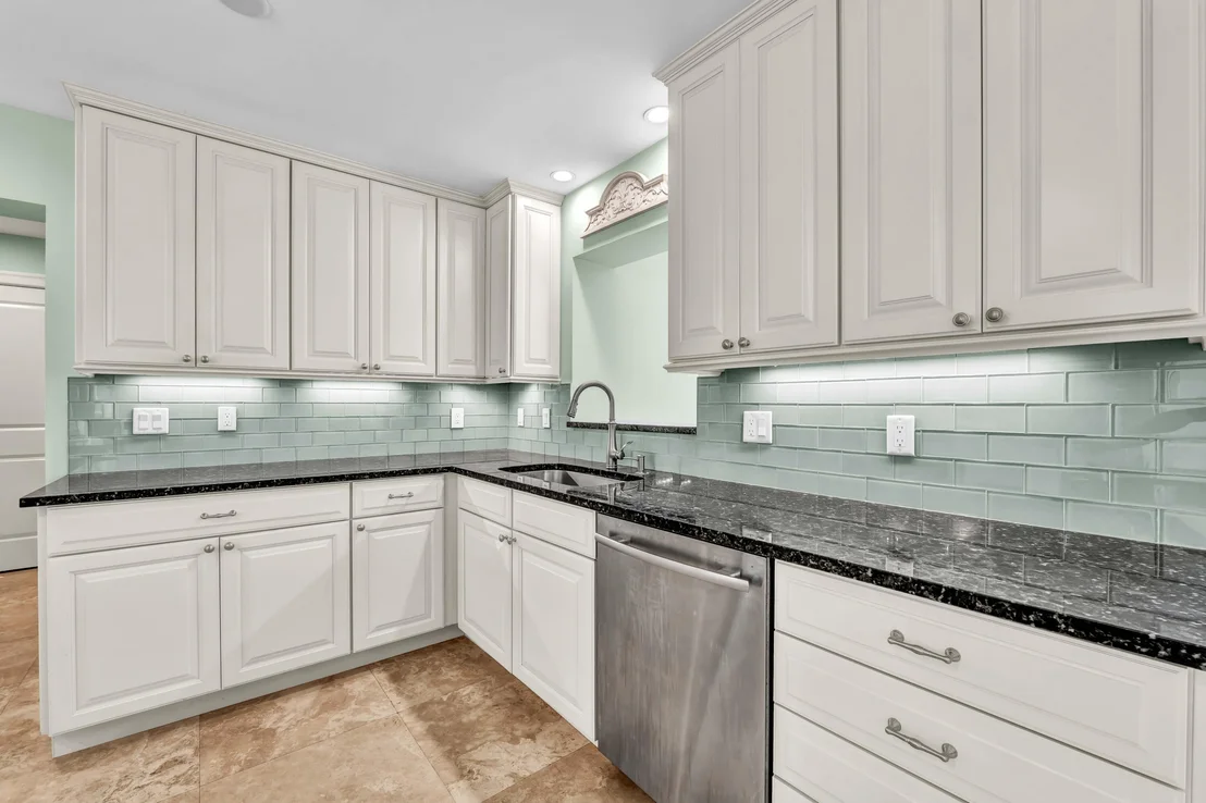 Photo of 471 N Juno Lane