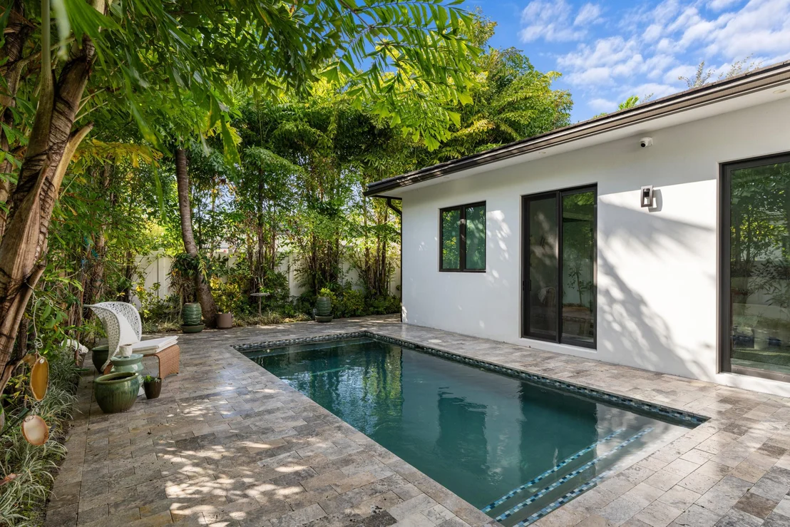 Photo of 764 Lake Trail