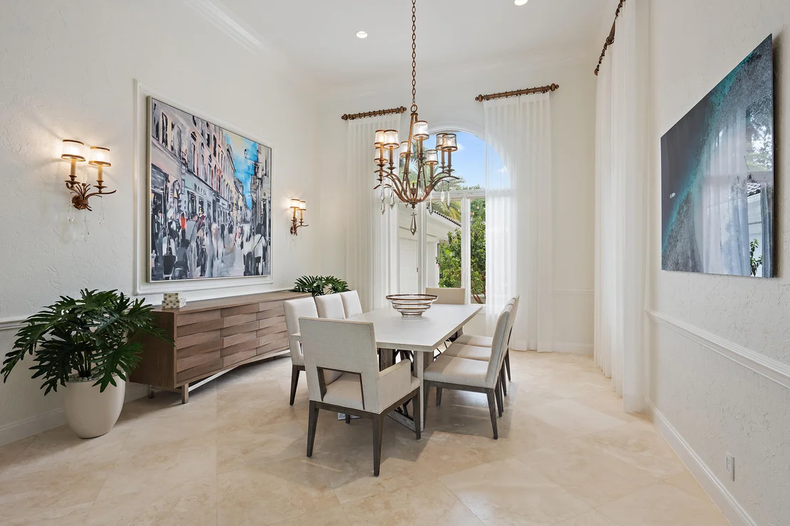 Photo of 121 Commodore Drive