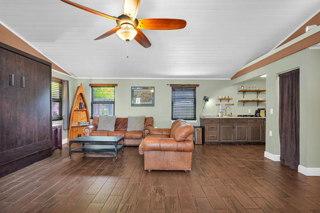 Photo of 300 S Riverside Drive