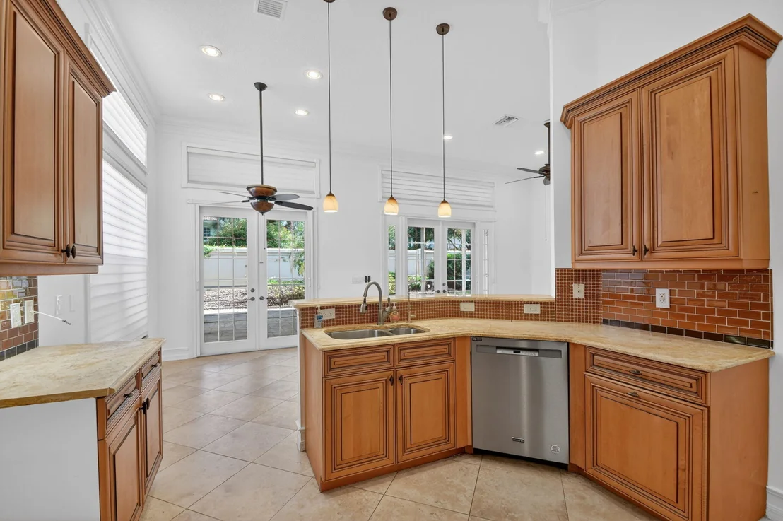 Photo of 7200 Veneto Drive