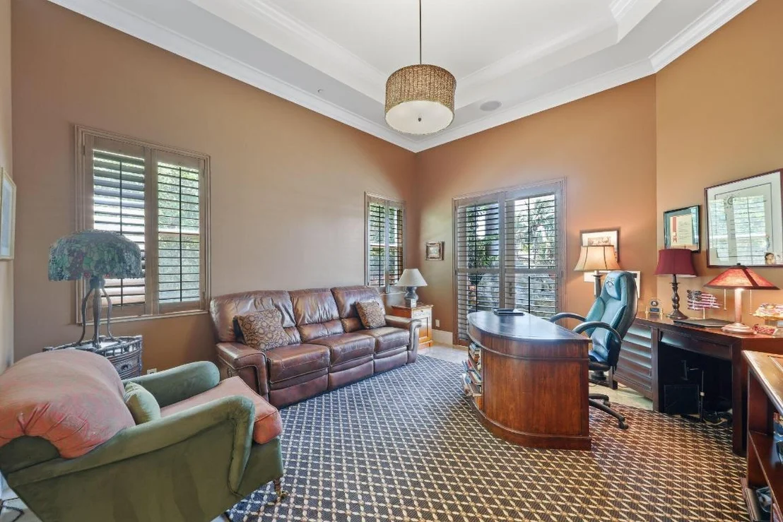 Photo of 932 Banyan Drive