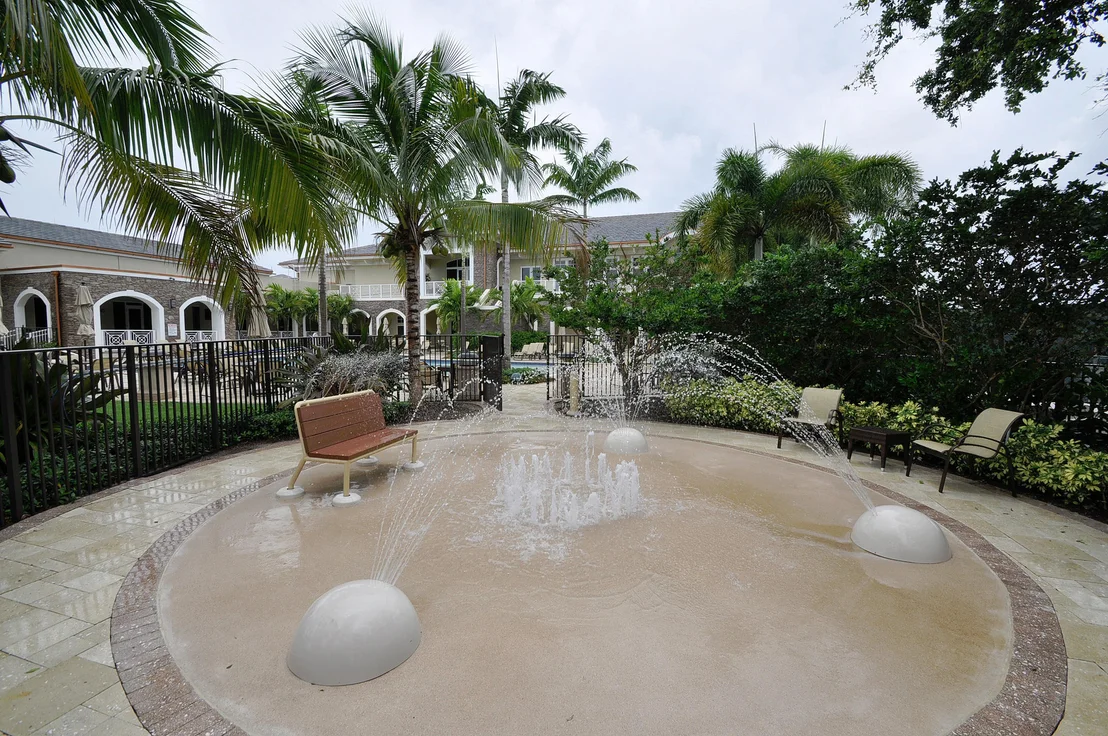 Photo of 4185 Live Oak Boulevard