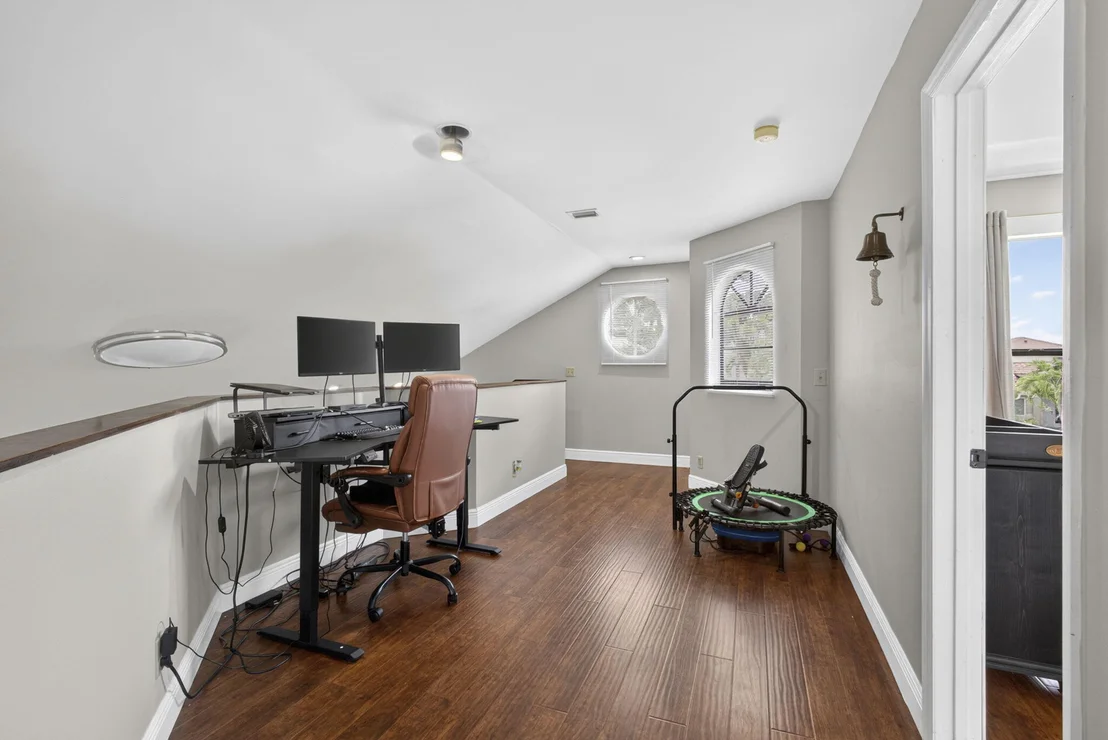 Photo of 1726 SHORESIDE Circle