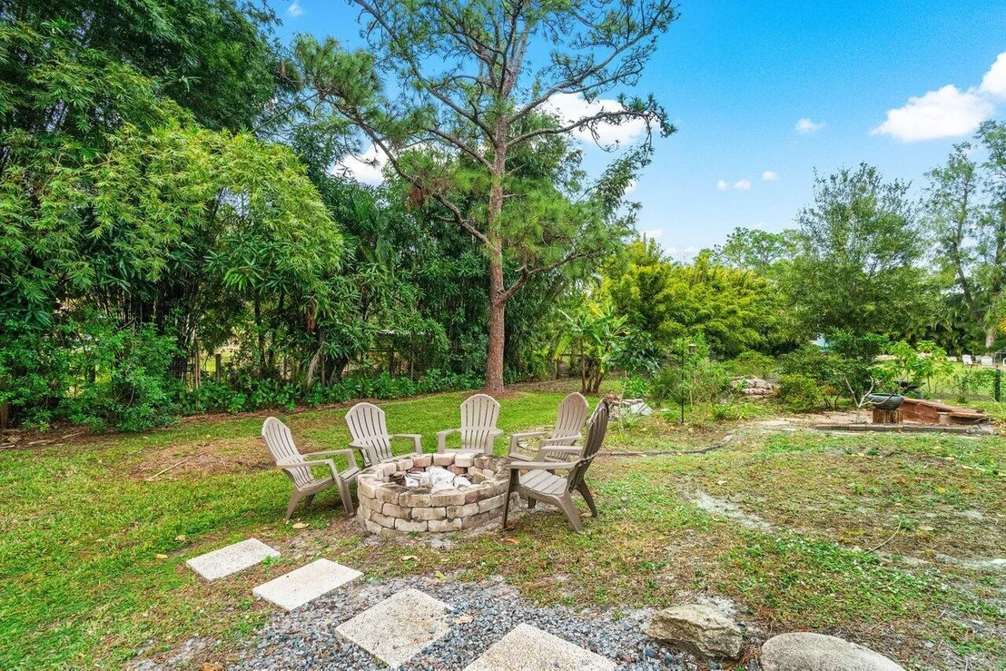 Photo of 17081 Mellen Lane