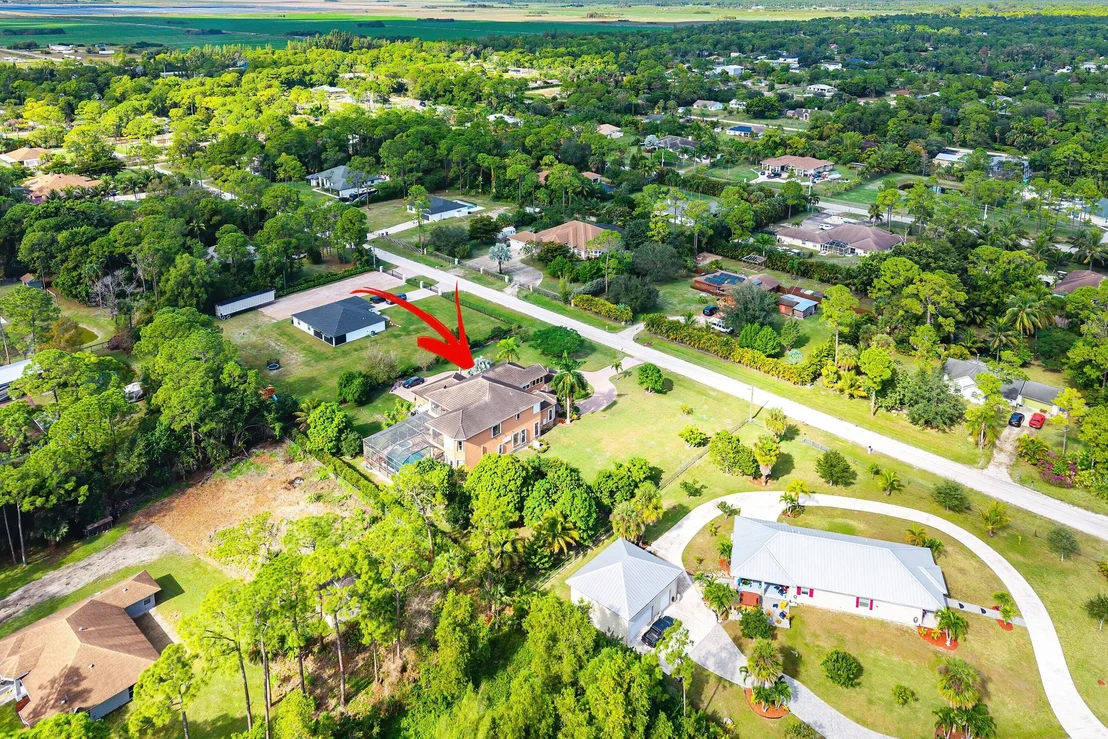 Photo of 17560 69th Street N