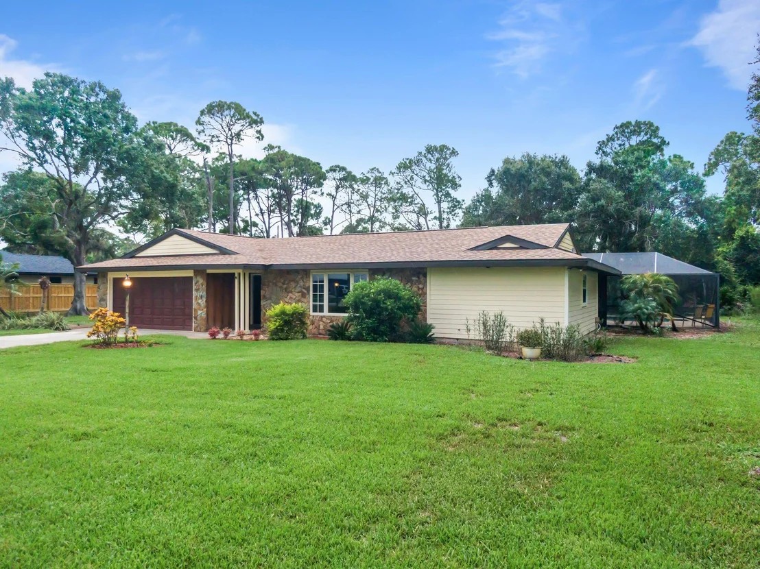 Photo of 8480 Hidden Pines Road