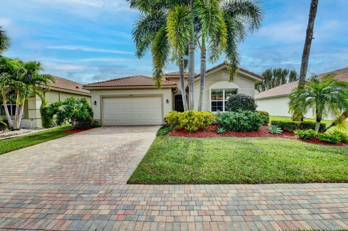 Photo of 9835 Isles Cay Drive