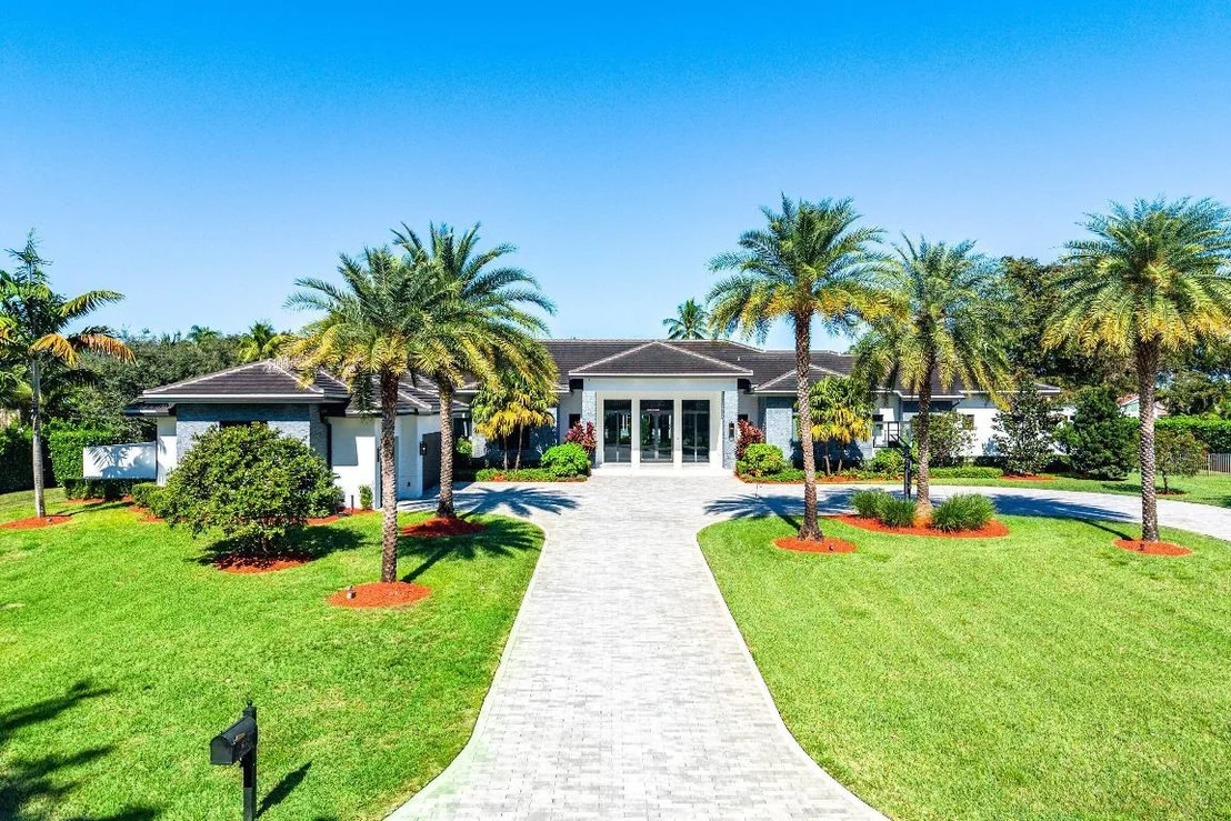 Photo of 6773 Boniello Drive