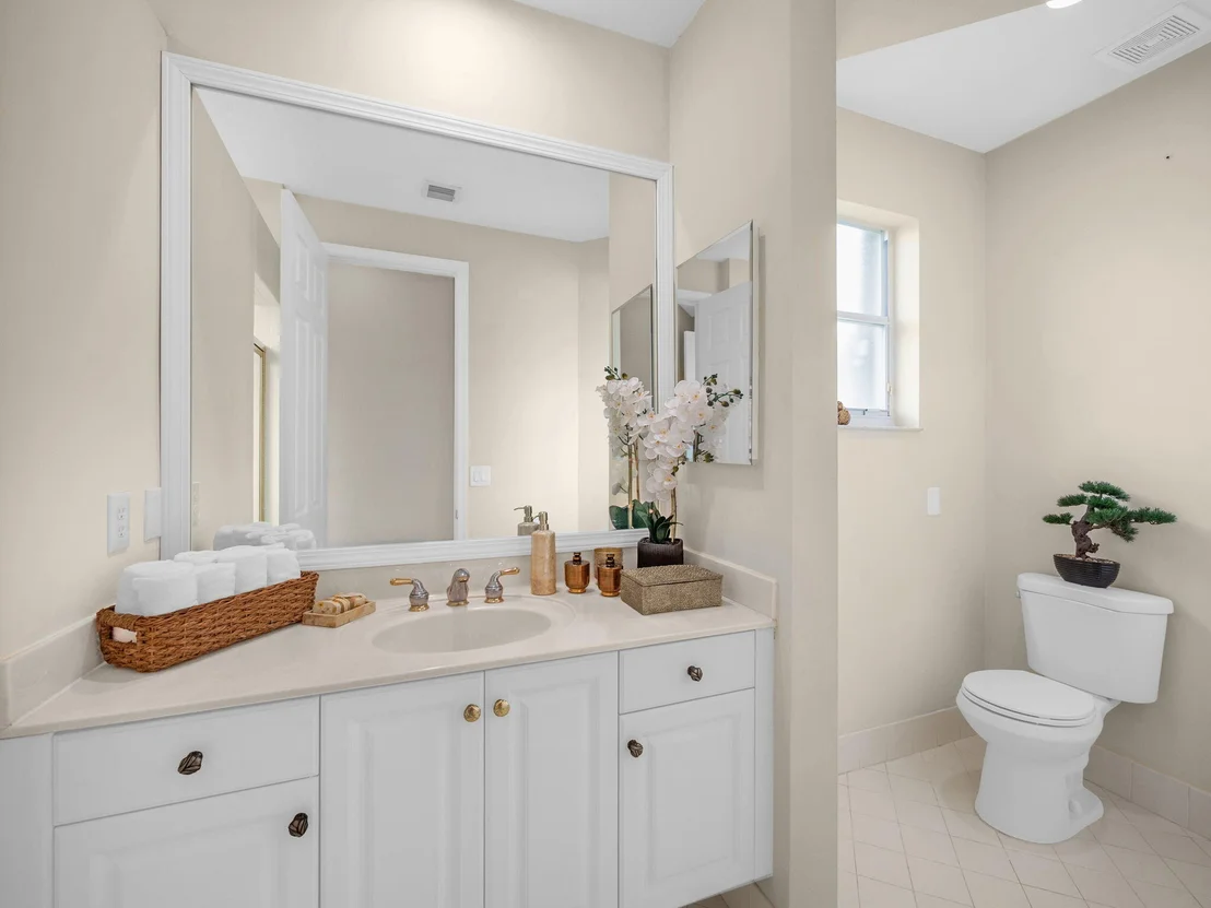 Photo of 2754 Danforth Terrace