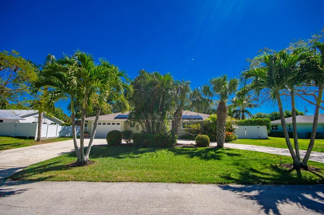 Photo of 5116 Laird Lane