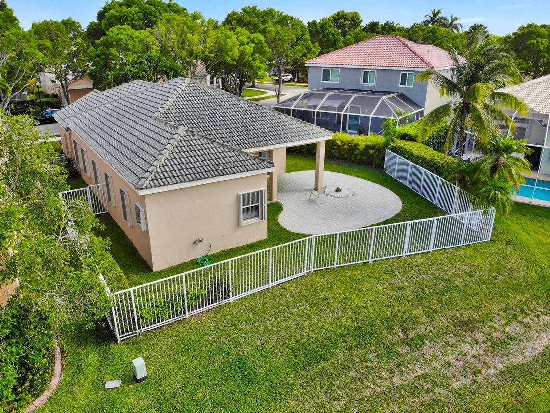 Photo of 4106 Sabal Ridge Circle