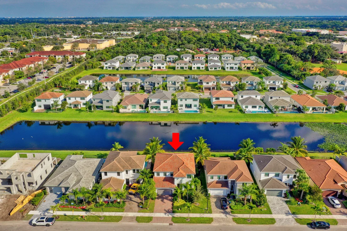 Photo of 7184 Montereal Path