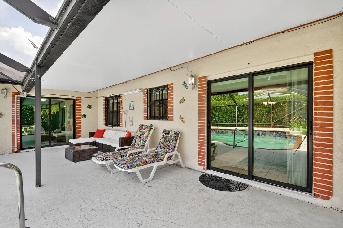 Photo of 1035 Soelca Drive