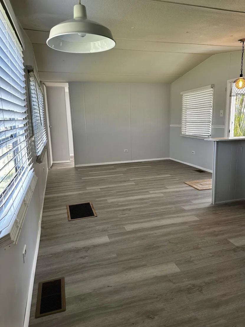 Photo of 2924 SE 25th Street