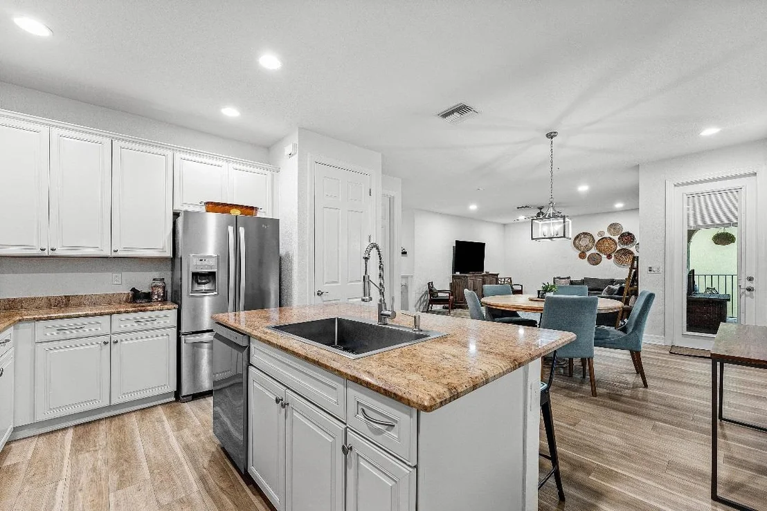 Photo of 1056 Community Drive