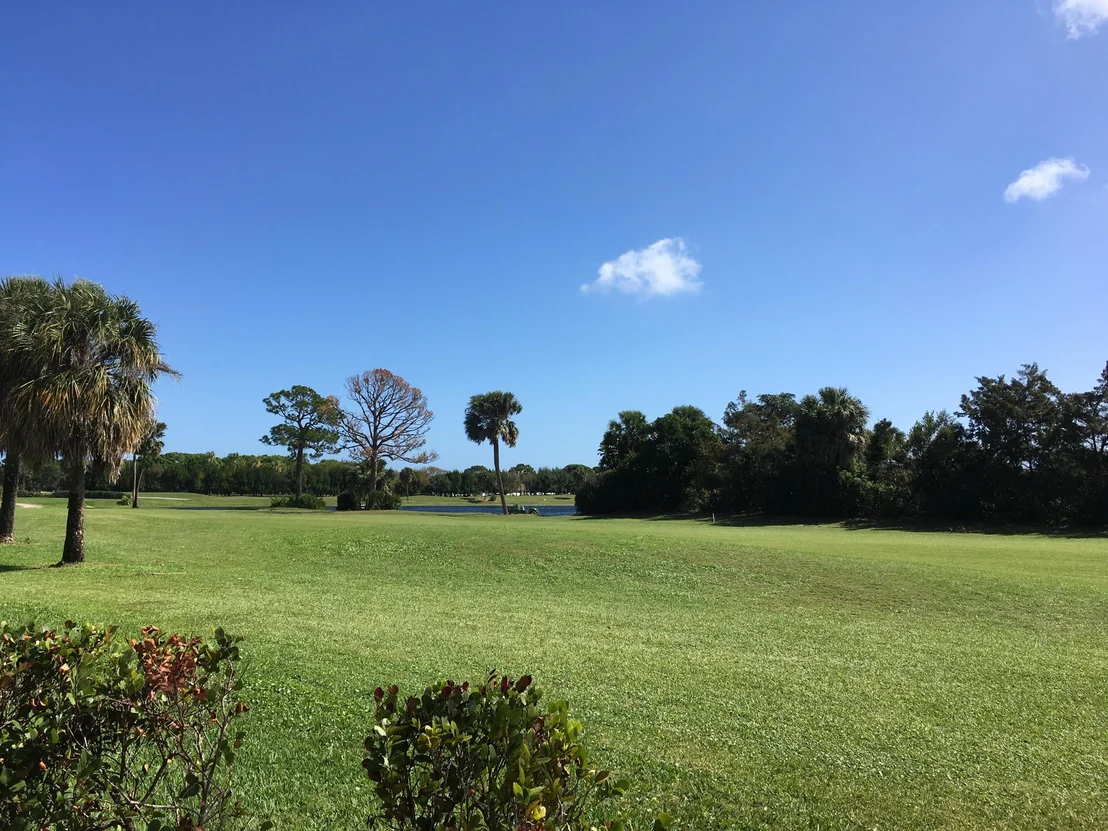 Photo of Unit E at 1001 Pinecrest Circle