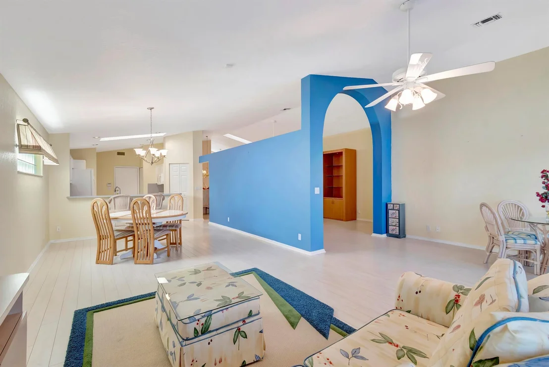 Photo of 10847 Crystal Key Lane