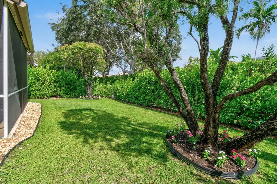 Photo of 9080 Bay Point Circle