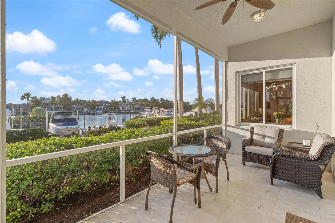 Photo of 602 Oak Harbour Drive