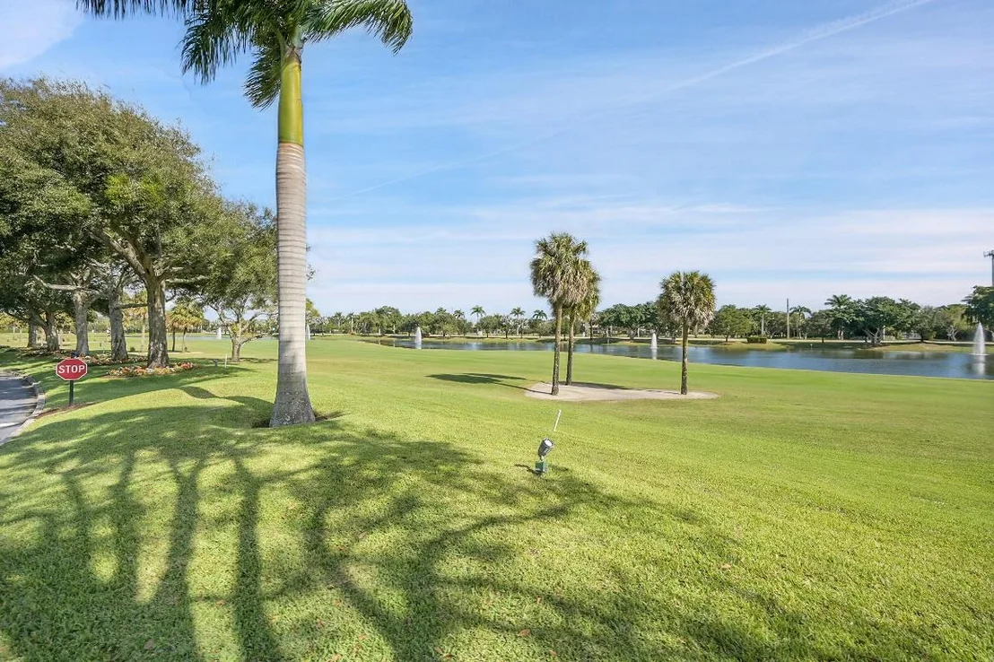Photo of 22573 Esplanada Drive