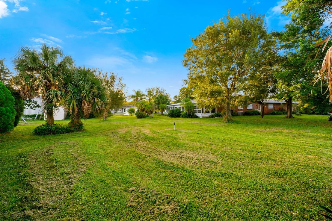 Photo of 4900 Palm Drive