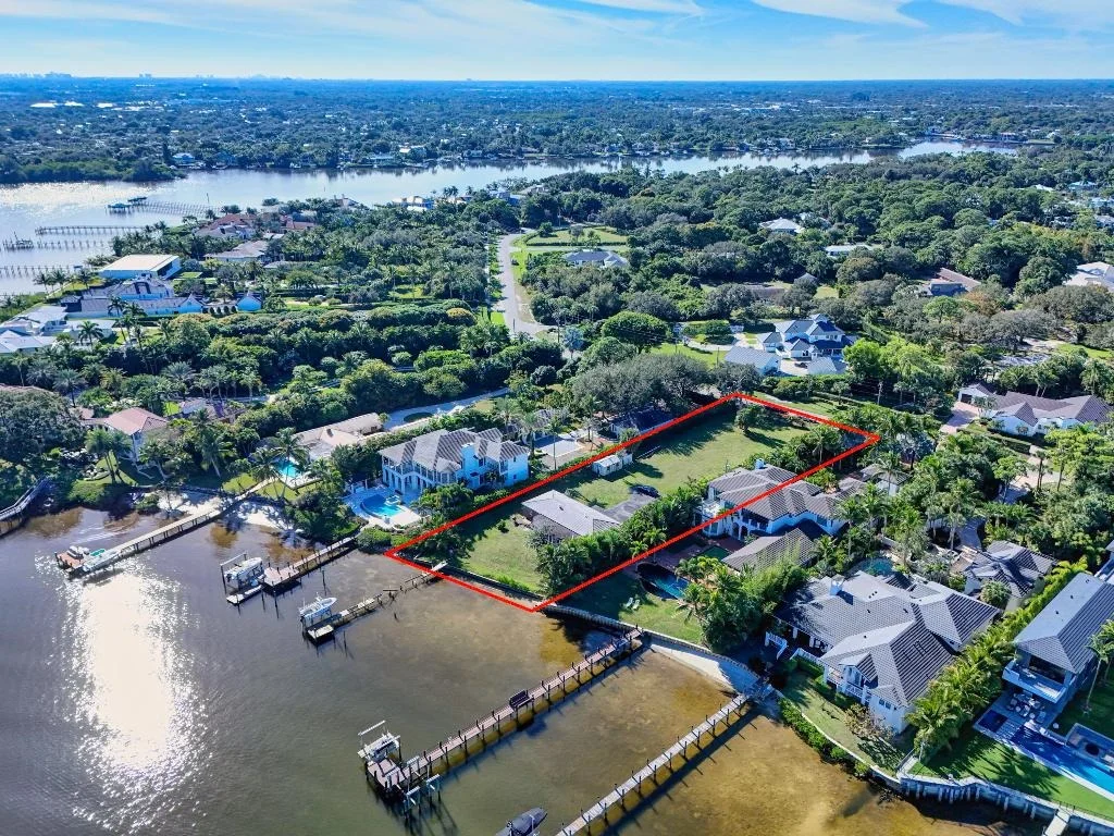 Photo of 5297 Pennock Point Road