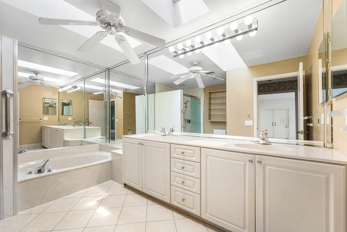 Photo of 10991 HIGHLAND Circle