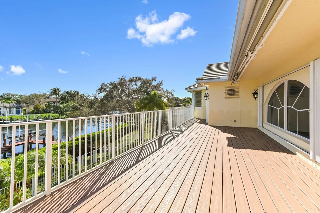 Photo of 8817 SE Compass Island Way