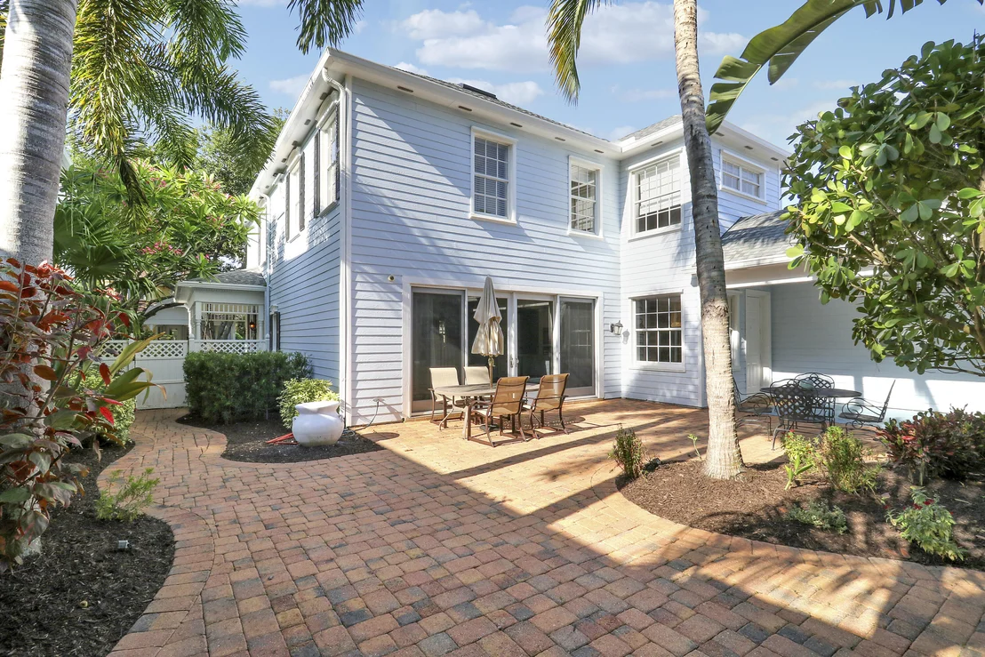 Photo of 329 Sweet Bay Circle