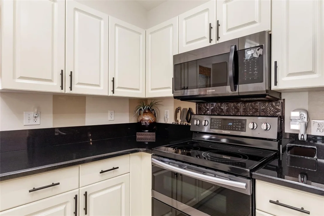 Photo of 13055 Hampton Lakes Circle