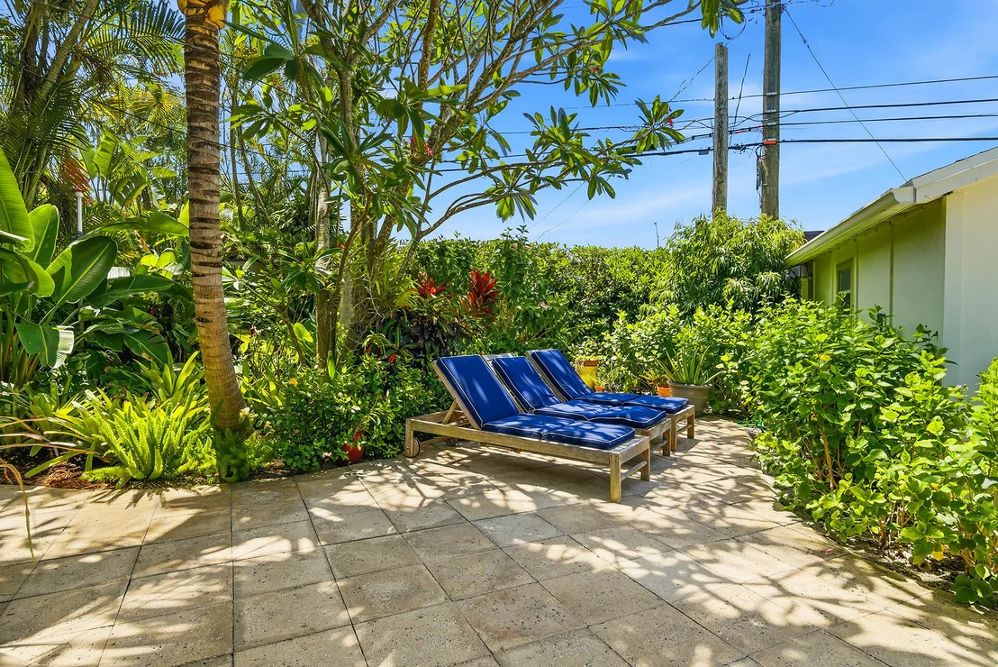 Photo of 810 Avon Road