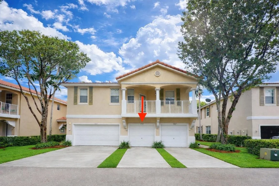 Photo of Unit B at 4607 Highgate Drive