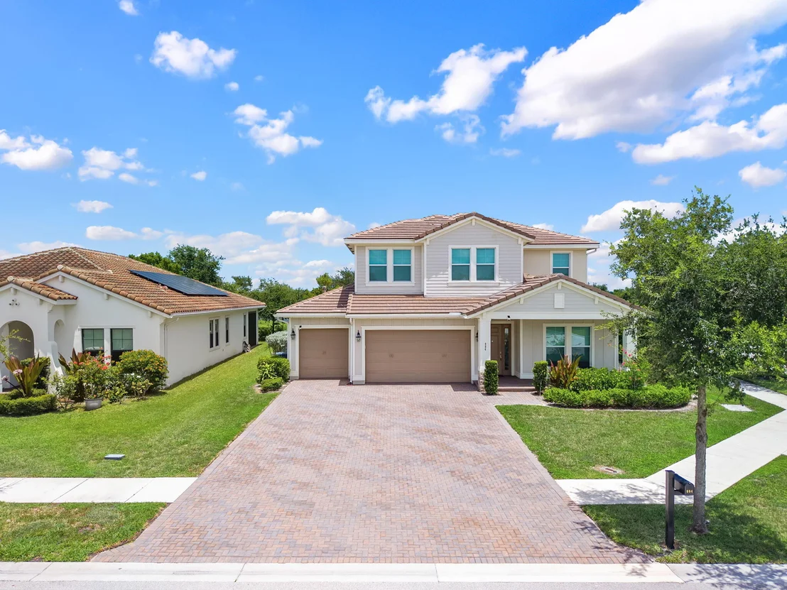 Photo of 984 Sterling Pine Place